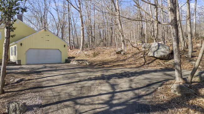 Building Photo - 40 Harkness Dr