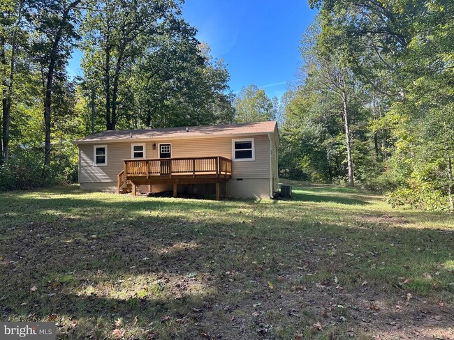Building Photo - 12102 Wilderness Park Dr