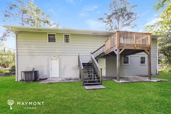 Building Photo - 6345 Thornhedge Dr