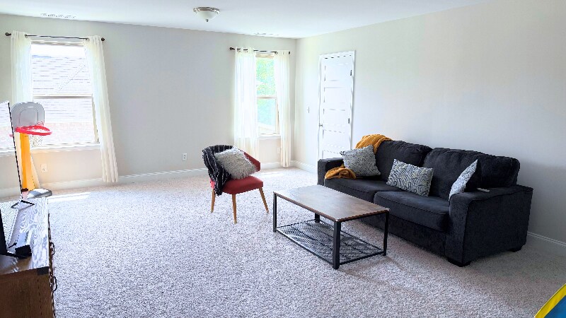 Building Photo - 1074 Watermark Way
