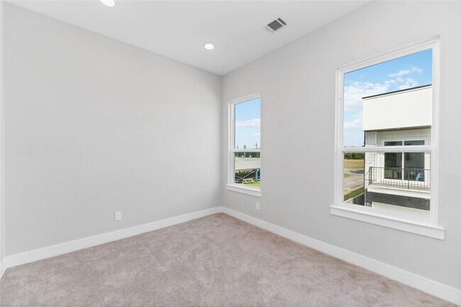 Building Photo - 4515 Whitney Pkwy