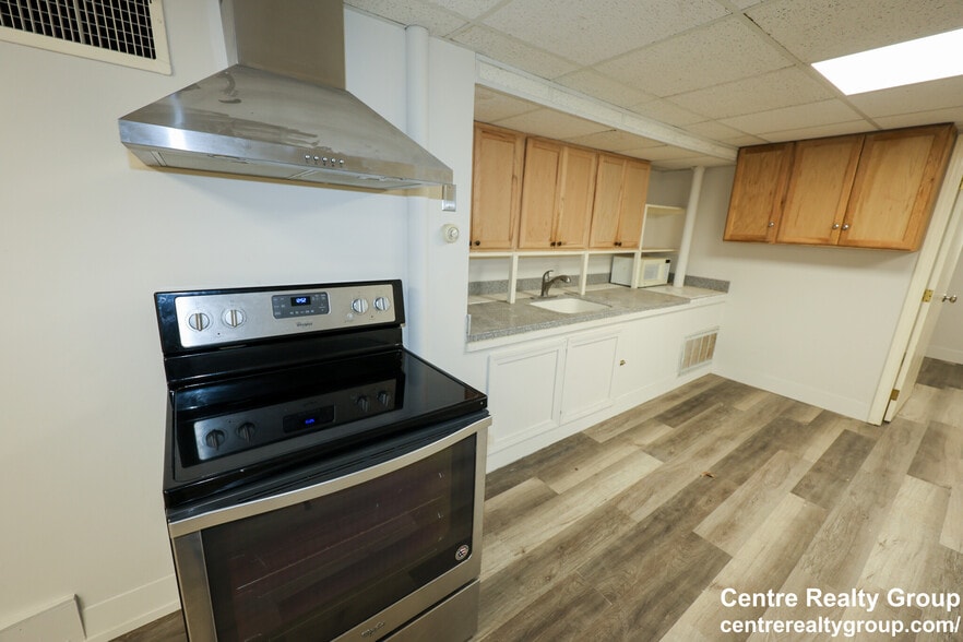 Building Photo - 1026 Chestnut St