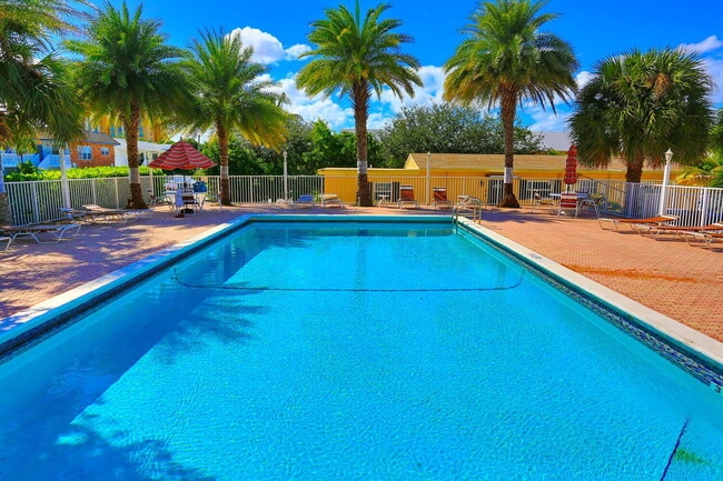 Building Photo - 1009 N Ocean Blvd