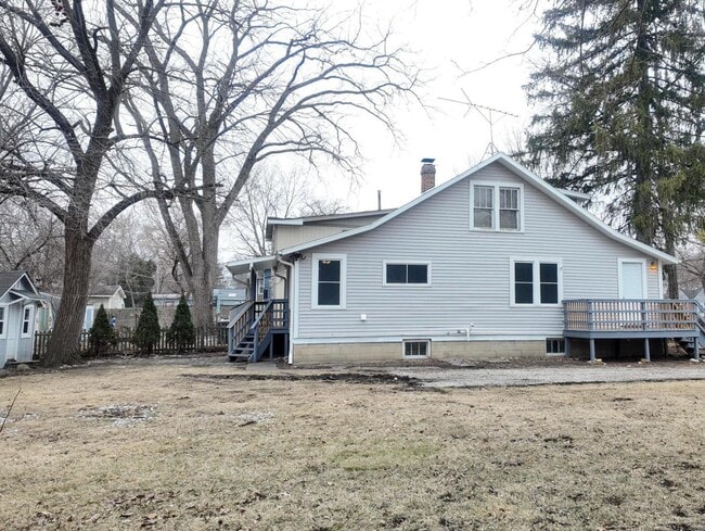 Building Photo - 117 Woodland Dr