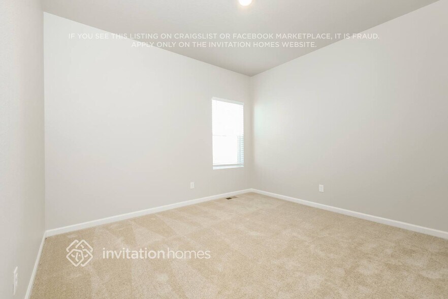 Building Photo - 1055 Long Meadows St