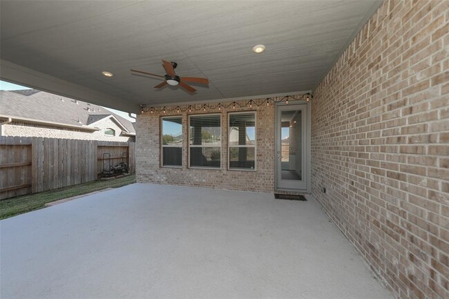 Building Photo - 5923 Pedernales Bend Ln