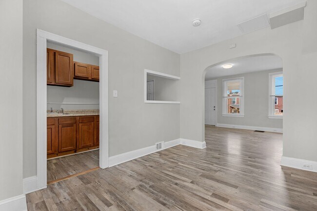 Building Photo - Charming Updated Rowhome in Belair-Edison – Move-In Ready!