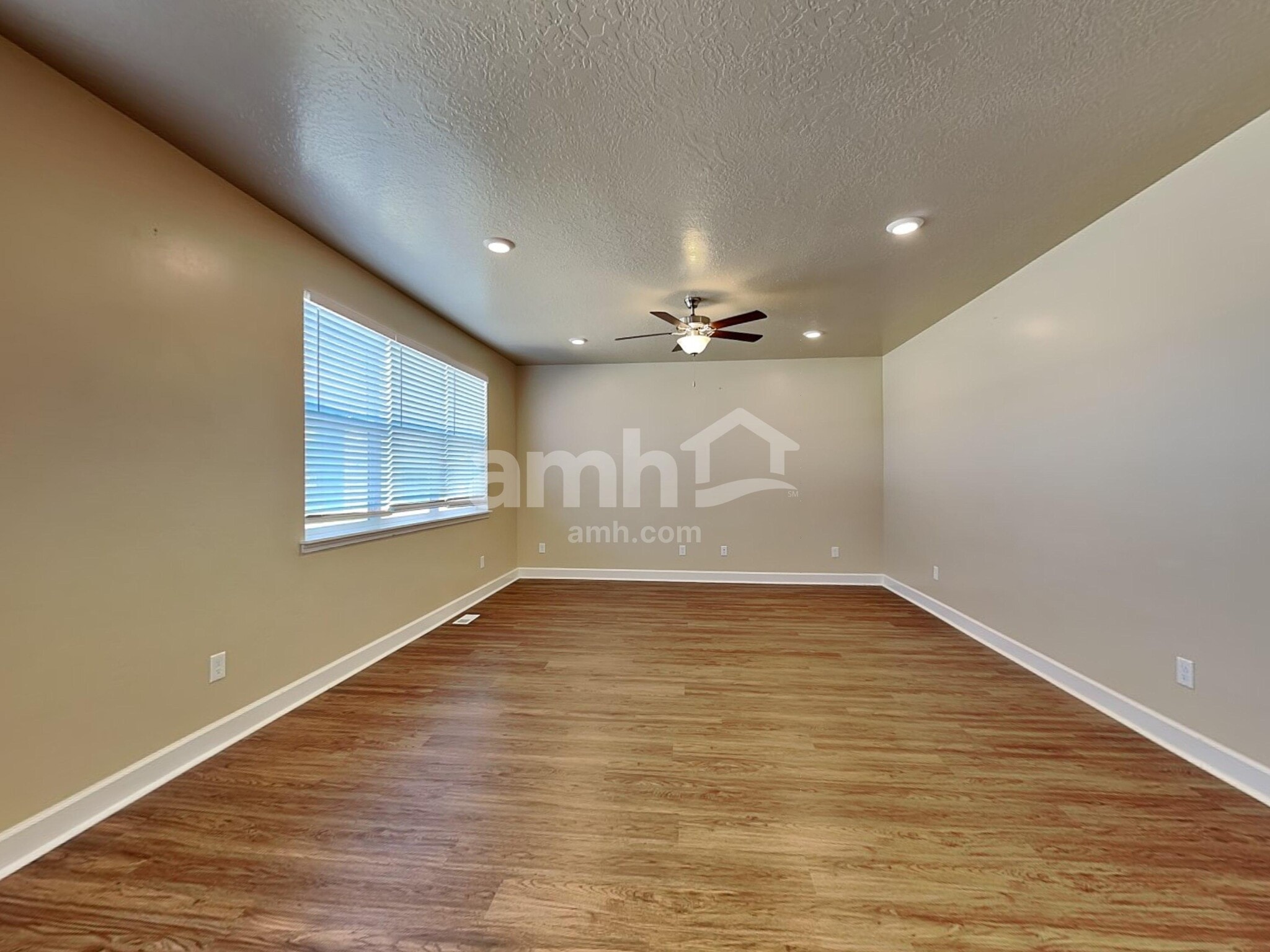 Building Photo - 2293 E Tumbleweed Rd