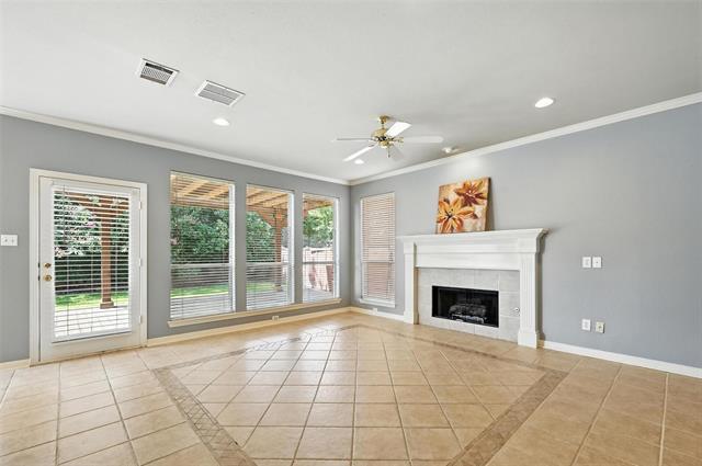 Building Photo - 953 Fountain Dr