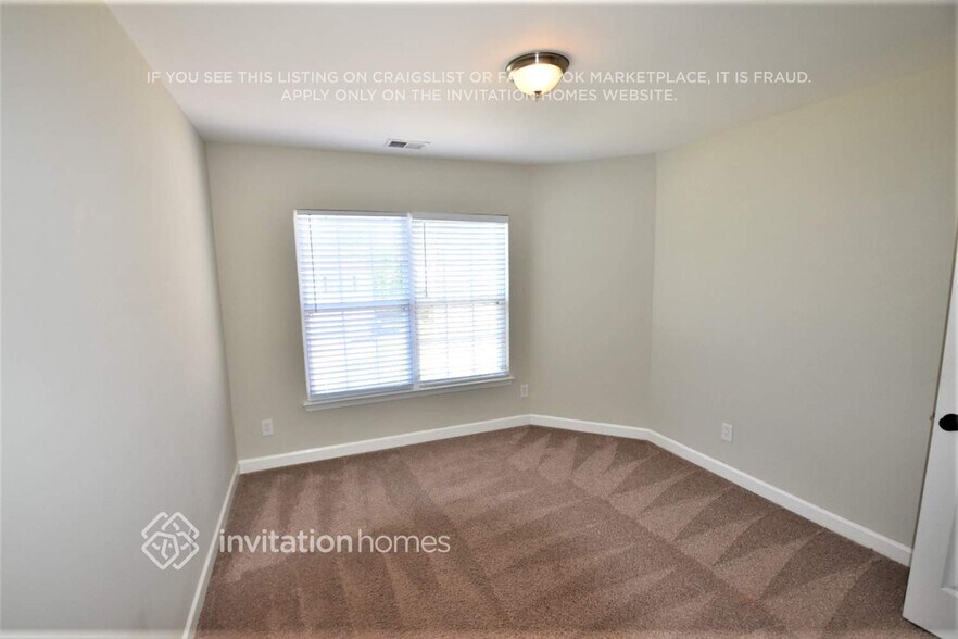 Building Photo - 224 Golden Valley Dr