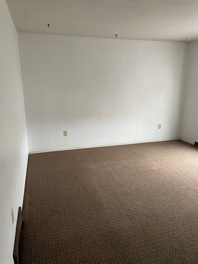 Building Photo - 3001 7th St N