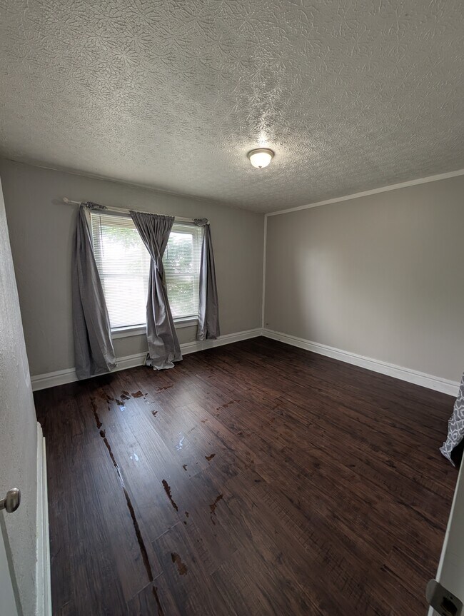 Primary Bedroom 1 - 816 Wager St