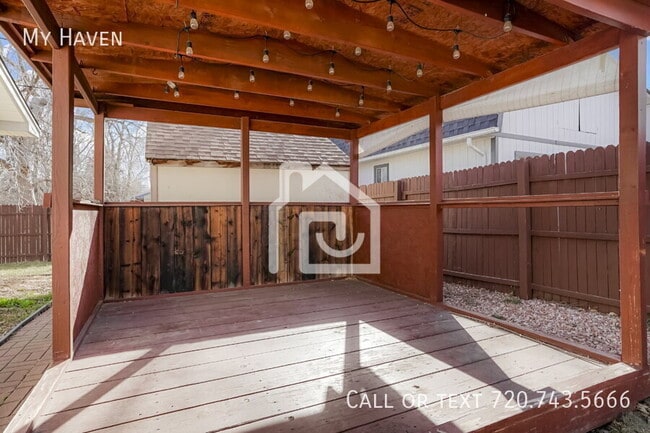 Building Photo - 5287 Indiana St