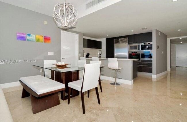 Building Photo - 17001 Collins Ave