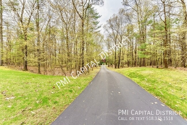 Building Photo - 37 Best Rd