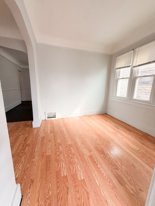 Building Photo - 14600 Strathmoor St