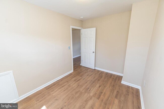 Building Photo - 504 Plover Rd