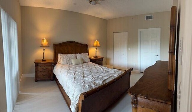 Building Photo - 2805 Veronia Dr