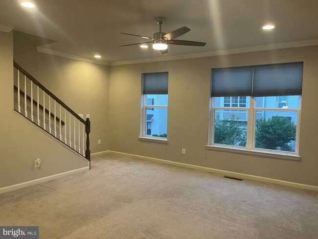 Building Photo - 105 Pintangle Ct