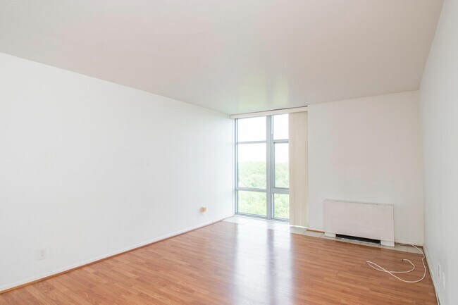 Building Photo - 3600 Conshohocken Ave