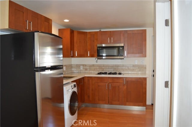 Building Photo - 20624 Kittridge St