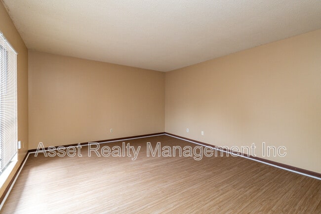 Building Photo - 504 Cedartop Ln NW