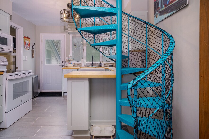 Building Photo - 26229 93rd St