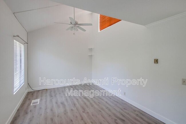 Building Photo - 3268 Via Marin