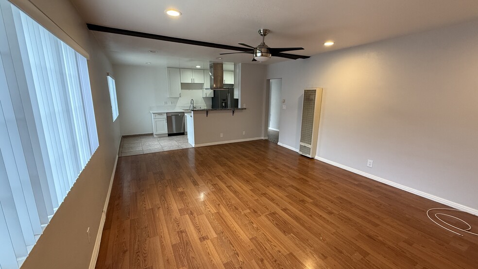 Living room toward Kitchen - 913 Marine St
