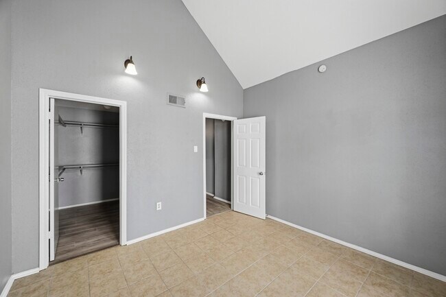 Building Photo - 14550 Fonmeadow Dr