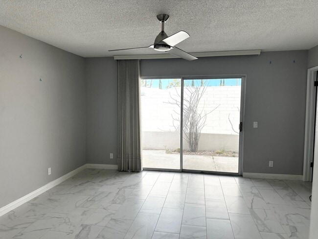 Building Photo - 2210 S Calle Palo Fierro