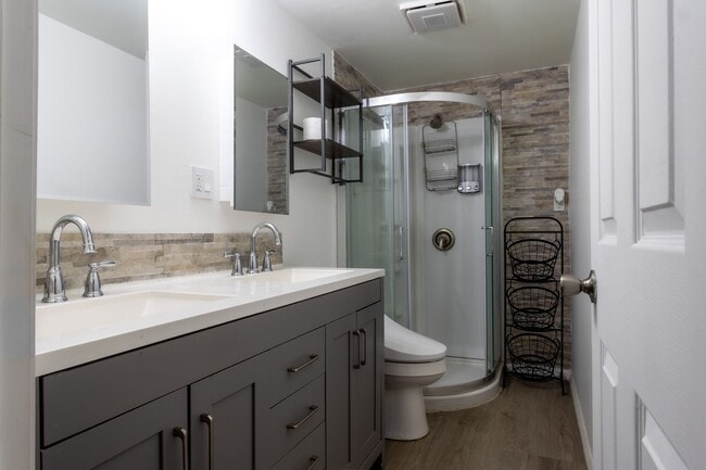 Building Photo - 4548 Melan Dr N