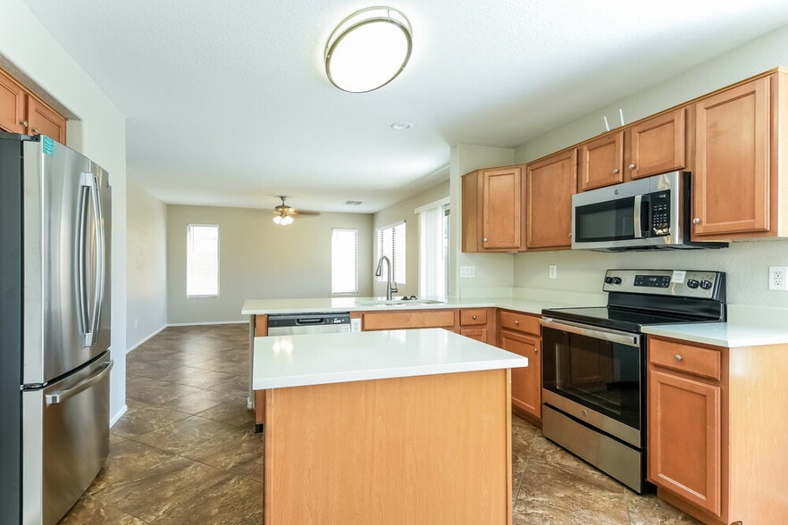 Building Photo - 2437 W Running Deer Trail