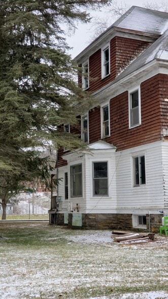 Side view of 10 South - 10 South St