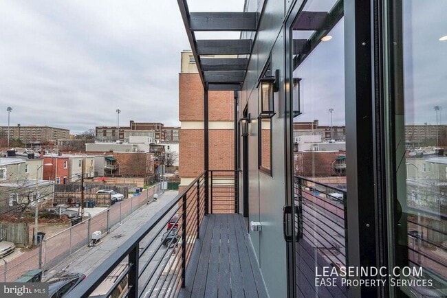 Building Photo - 2216 11th St NW