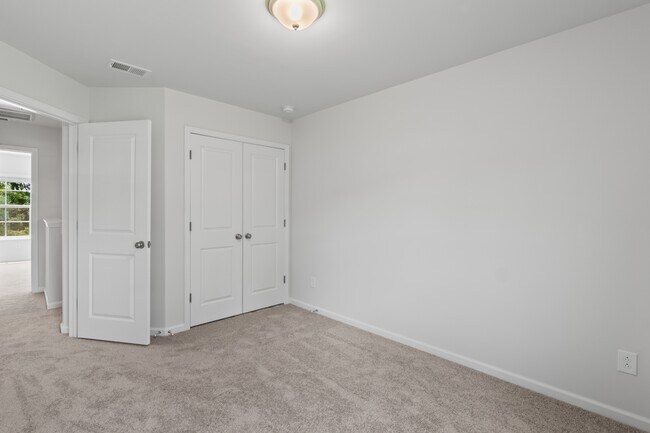 Building Photo - 815 Coburg Ln