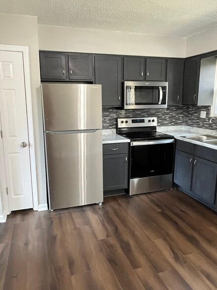 Building Photo - 2501 N 57th St