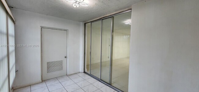 Building Photo - 1020 NW 80th Ave