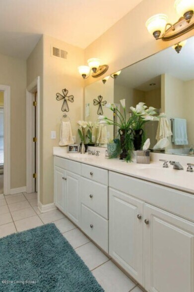 Building Photo - 5304 Wolfpen Woods Dr.