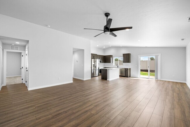 Building Photo - New Meridian Home with Vaulted Great Room and Extra Garage Space