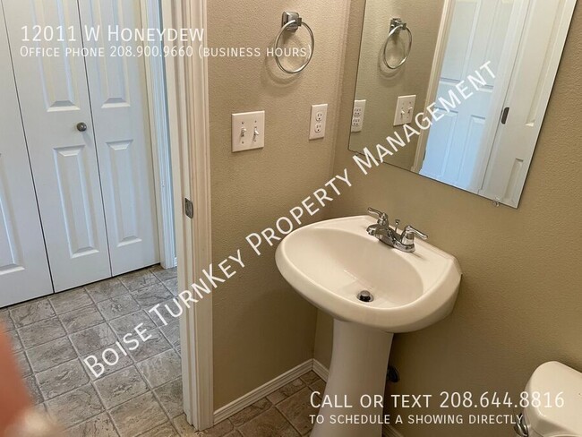 Building Photo - 12011 W Honeydew-