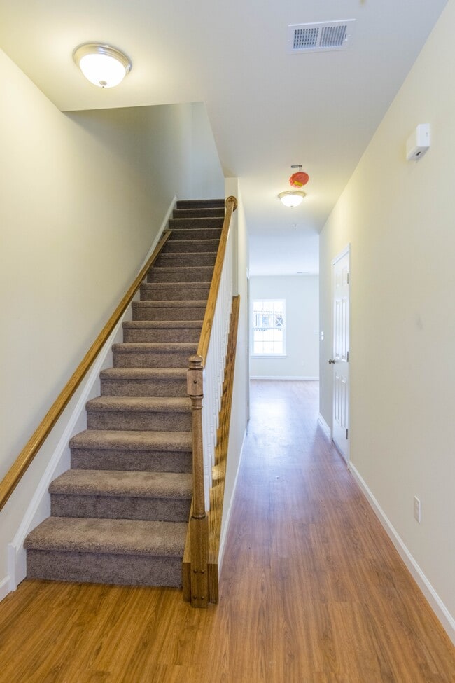 Building Photo - 2081 Arey Ln