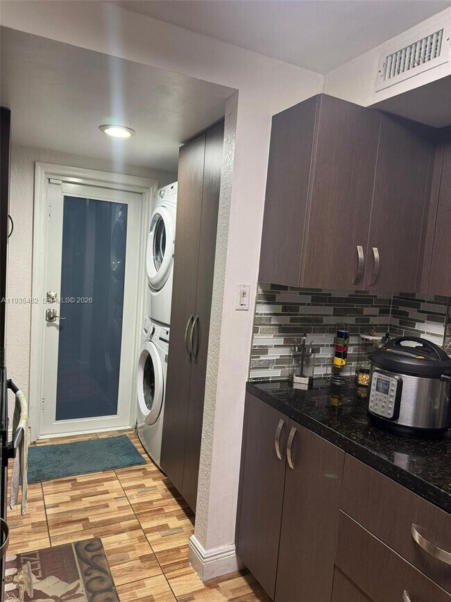 Building Photo - 13854 SW 67th Terrace