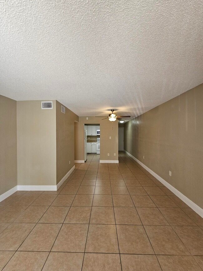 Building Photo - 4324 NW 9th Ave
