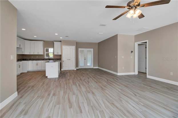 Building Photo - 500 Rio De Janeiro Ave