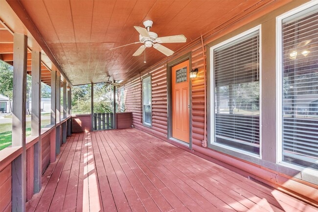 Building Photo - 10441 Royal Adrian Dr