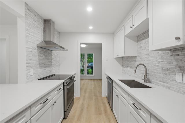 Building Photo - 7517 Meadow Oaks Dr