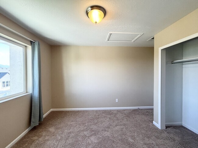 Building Photo - 3859 W Young Lucerne Cir