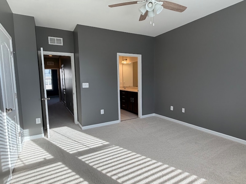 Building Photo - 629 Quarterpath Way