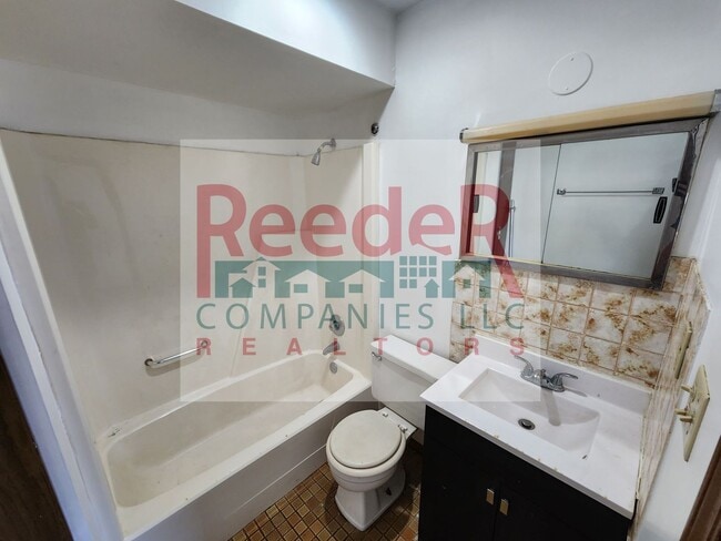 Building Photo - 7344 Hohman Ave